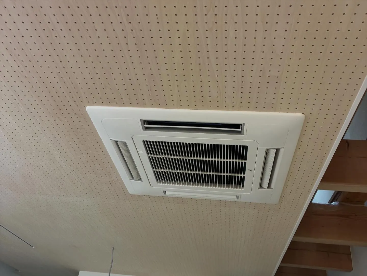 【業務用エアコン設置完了💪】