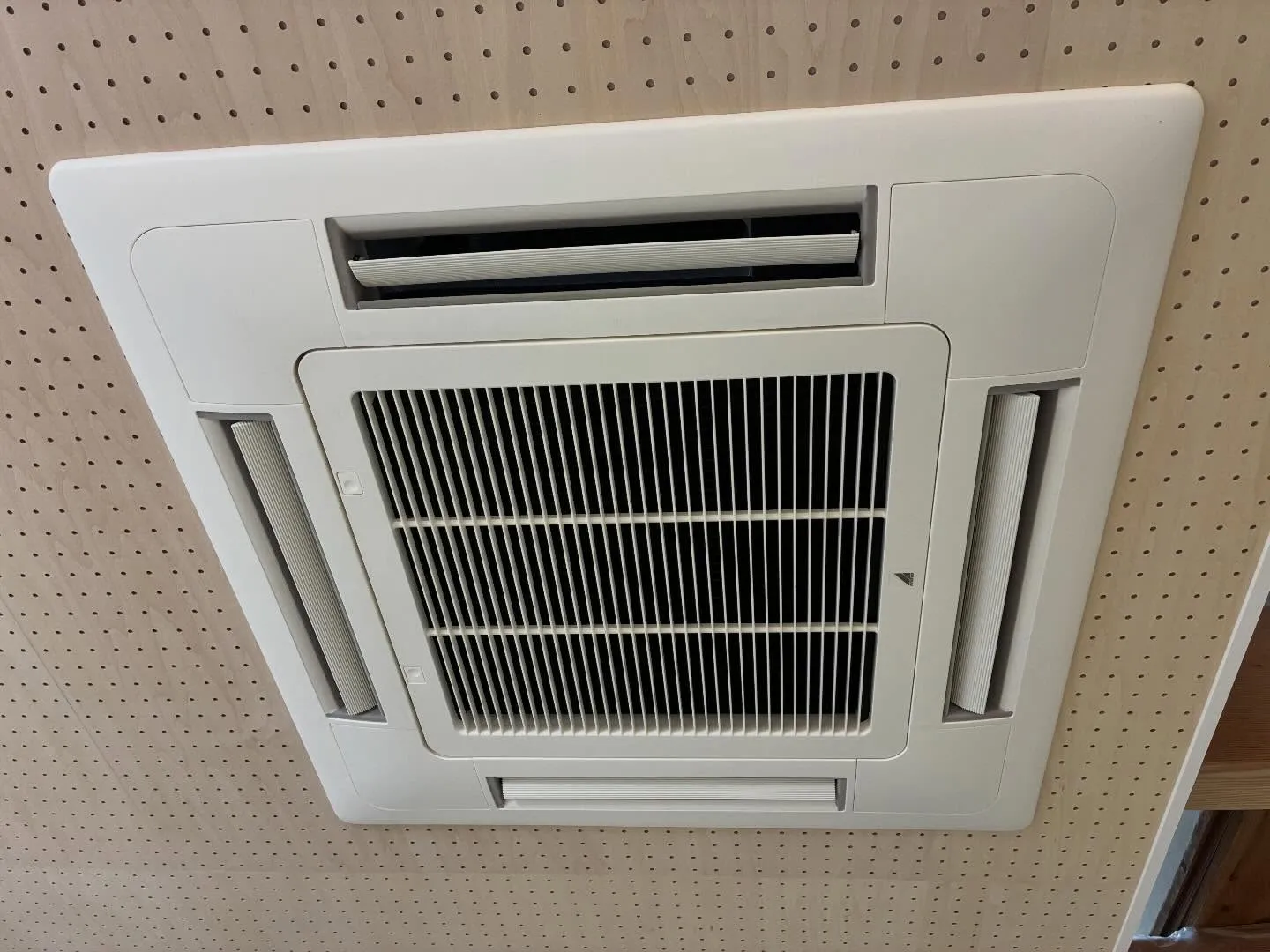 【業務用エアコン設置完了💪】