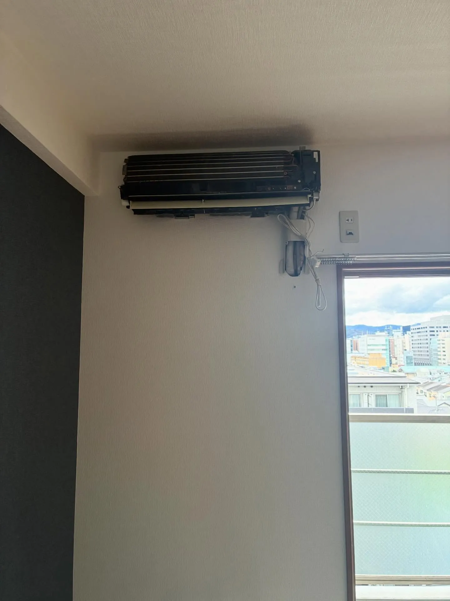 【エアコン入れ替え工事🛠️】